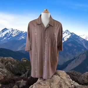 Rocawear Men’s Button Front Short Sleeves Vintage Shirt Tan XL